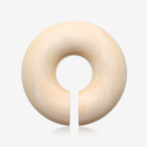 A Pair of Crocodile Wood Hoop Hanger Plug-Yellow