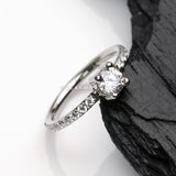 Brilliant Sparkle Solitaire CZ Multi-Gem Side Facing Seamless Clicker Hoop Ring-Clear Gem