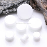A Pair of Flat Glass Double Flared Plug-White